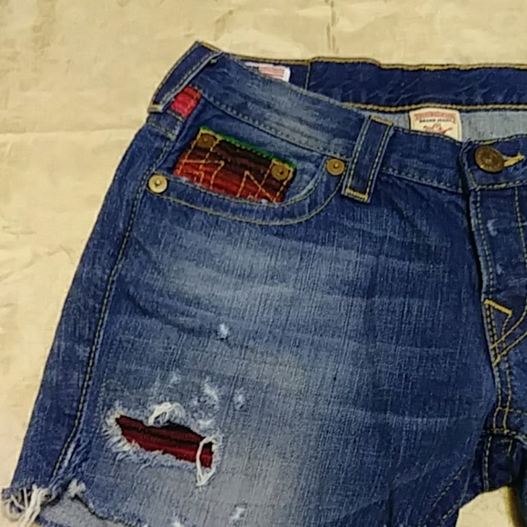 True Religion Brianna Baja Jean Shorts - Picture 2 of 4